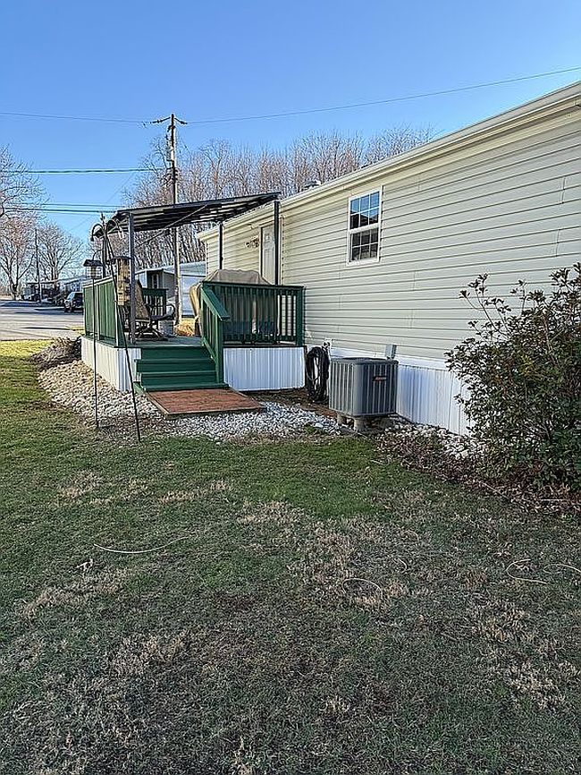 Image of 8 Trudy Cir