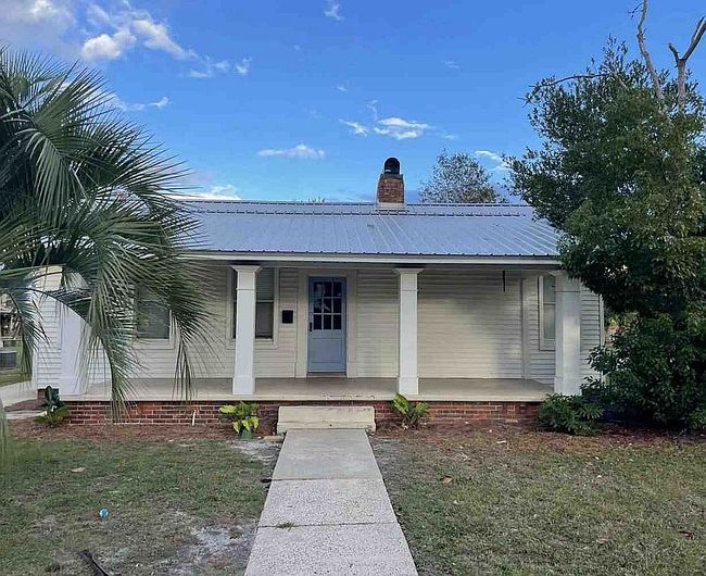 Image of 1109 Long Ave