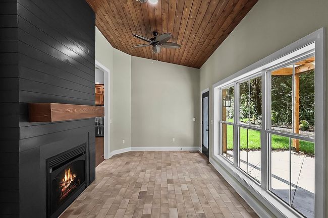 Photo of 1647 Granite Cir