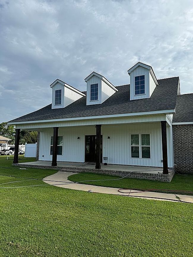 Photo of 221 Pebble Beach Dr, Eufaula, AL