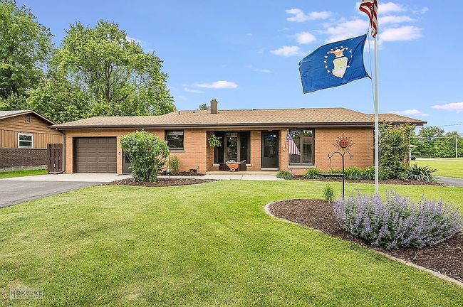 Photo of 1211 Prairie Ln, Yorkville, IL