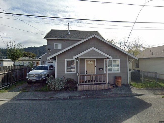 Photo of 202 Columbus St, Rio Dell, CA