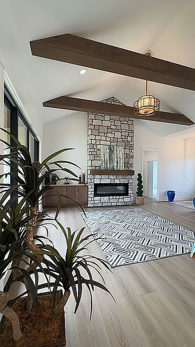 Photo of 1481 Stone Ridge Ct, Xenia, OH