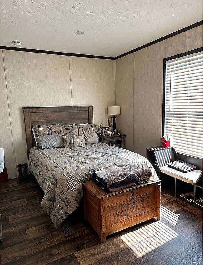 Photo of 17300 State Line Rd, Moss Point, MS