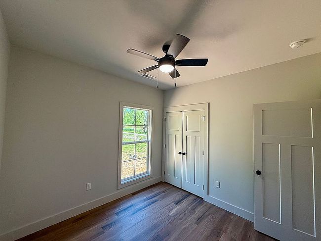 Additional photo 3 of property located at 149 River Dr