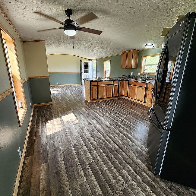 Image of 6946 N 33rd Rd