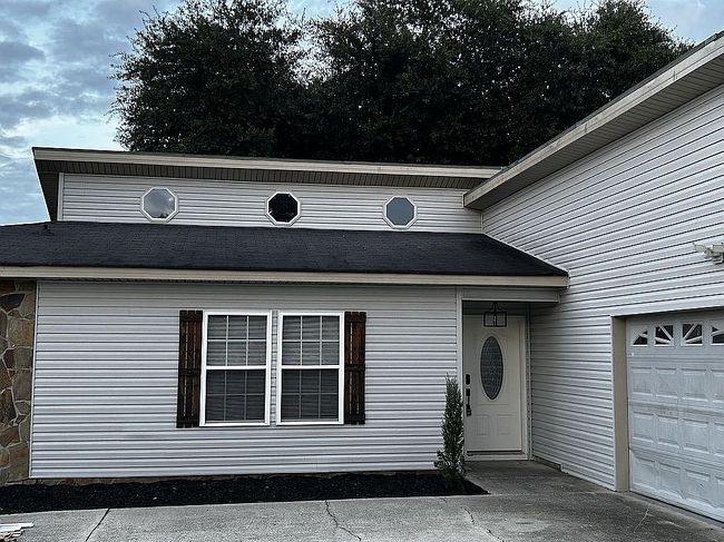 Photo of 104 Garden Ct, Warner Robins, GA