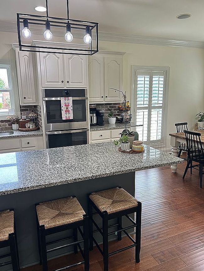 Image of 219 Palos Verdes Dr