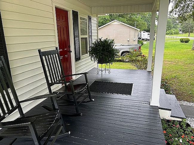 Photo of 3045 S Riverbend Rd, Dalton, GA
