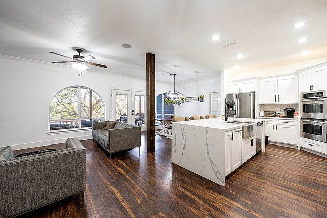 Photo of 835 Lookout Dr, Lakehills, TX
