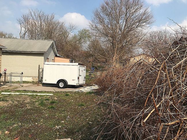 Image of 623 W 9th St