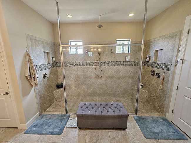 Additional photo 1 of property located at 3307 Chestnut Grove Dr