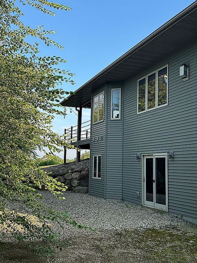 Photo of 32191 Timber Ridge Dr, Steamboat Rock, IA
