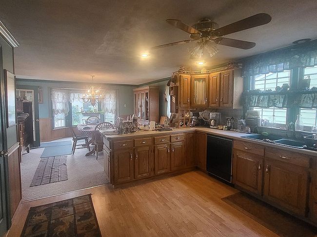 Photo of 1072 N Locust St, Hazle Township, PA