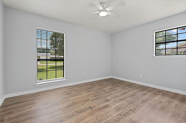 Image of 4325 Camellia Cir W