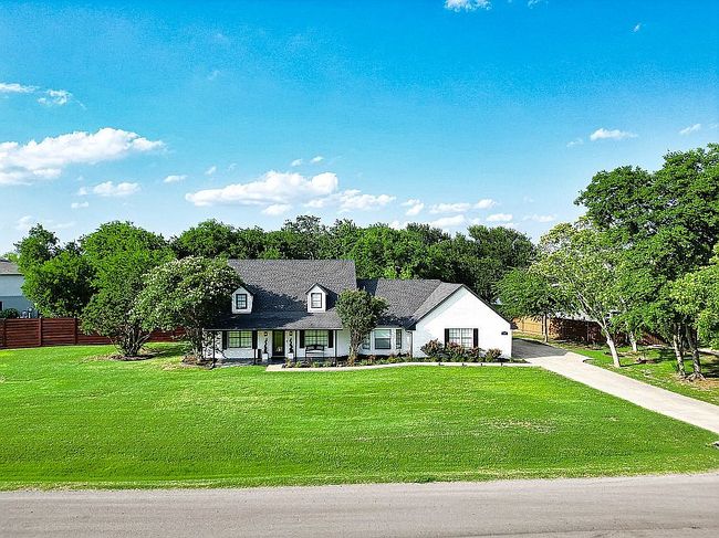 2147 Lariat Trl, Frisco, TX