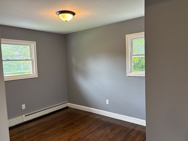 Photo of 99 Tell Ave, Deer Park, NY