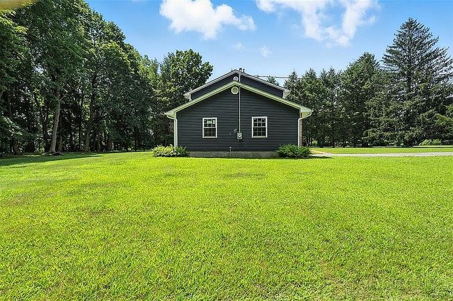 Photo of 31 Old Deer Park Rd, Katonah, NY