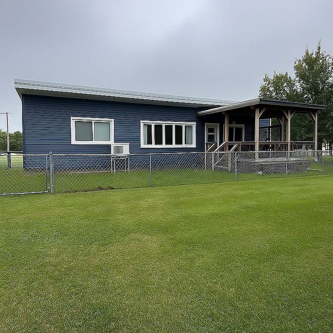 Photo of 604 2nd St W, Lakota, ND