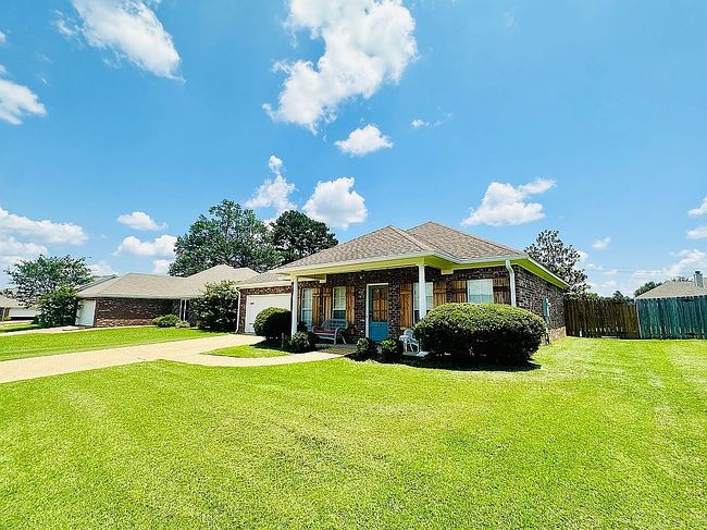 Photo of 132 Cherry Bark Way, Pearl, MS