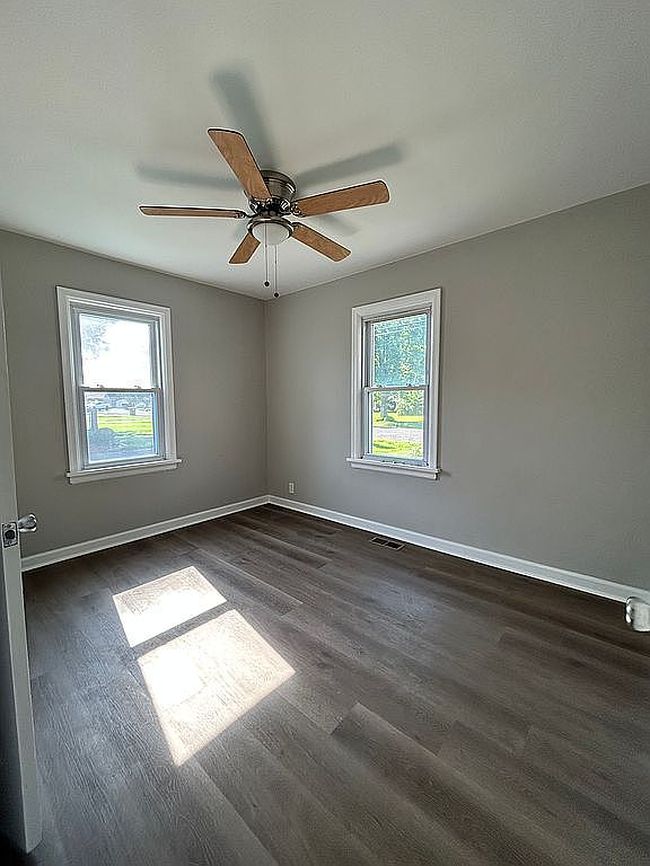 Photo of 109 March Dr, Collinsville, IL