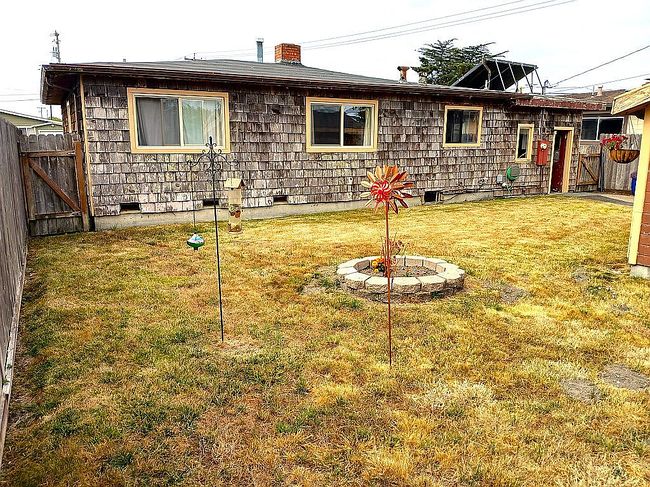 Photo of 1980 Daniels St, Arcata, CA