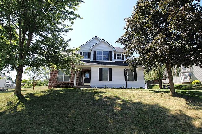 Photo of 6 Cranberry Cir, Denver, PA