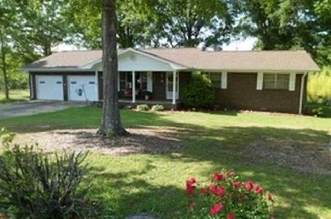 Photo of 6230 Carnes St, Gadsden, AL