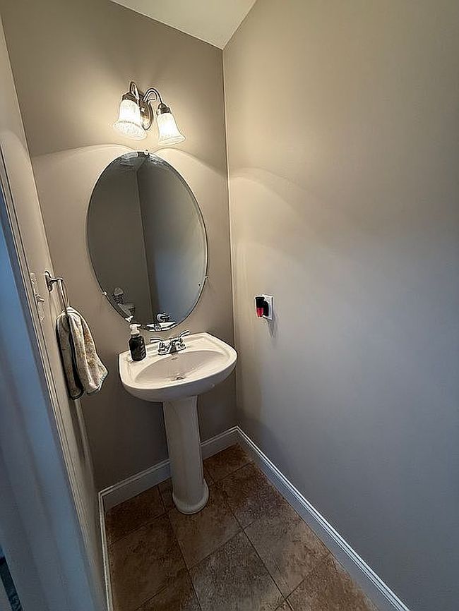 Preview of property located at 1562 Chariot Ln