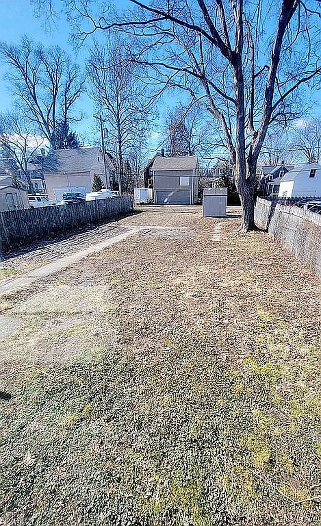 Image of 40 Budlong St