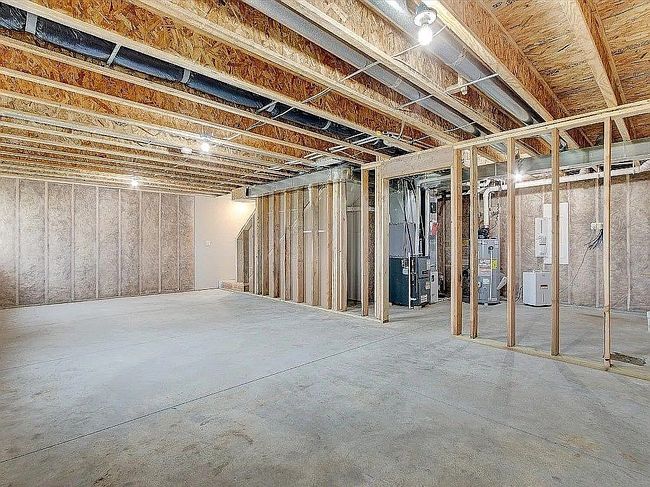 Photo of 1402 Beringer Ct Ne, Cedar Rapids, IA