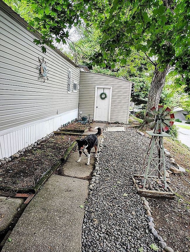 Photo of 6018 Ambler Ct, Slatington, PA