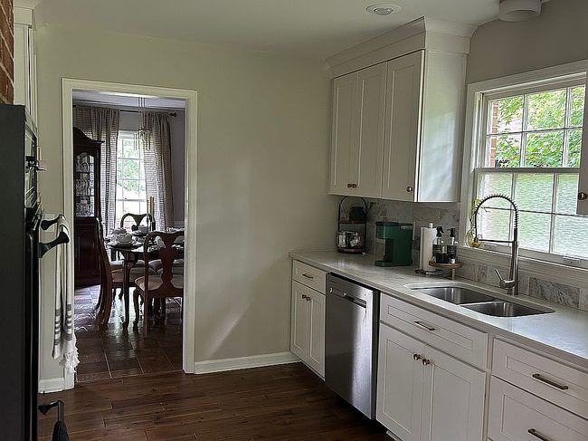 Image of 640 Shadywood Ln