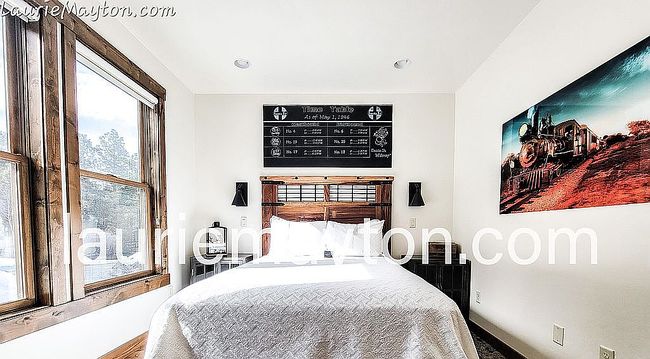 Photo of 1991 S Tombaugh Way, Flagstaff, AZ