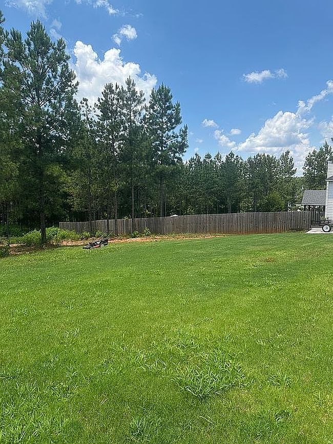 Photo of 235 Oak Grove Way, Cataula, GA