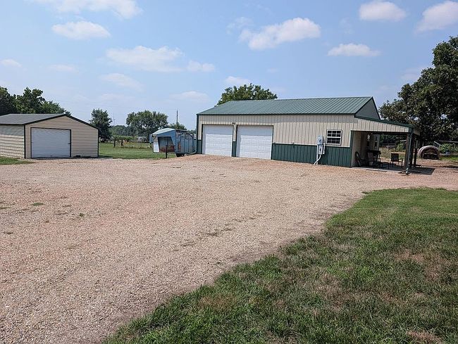 Photo of 25 Walnut St, Reading, KS