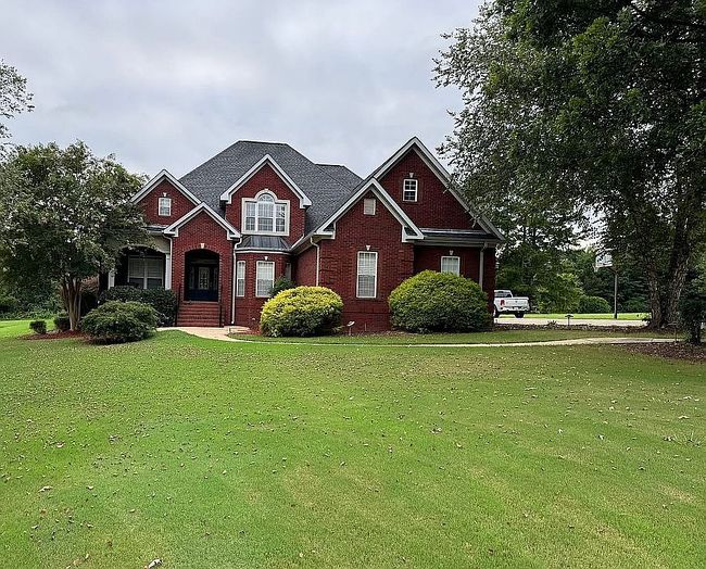 Photo of 240 Fox Chase Dr