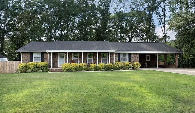 Photo of 1412 Memory Ln