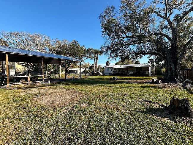 Image of 1859 Nw 3rd Ln