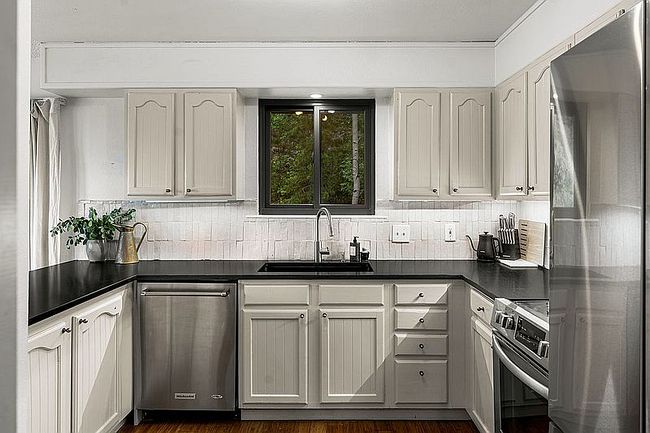 Additional photo 2 of property located at 19122 Copper Spur