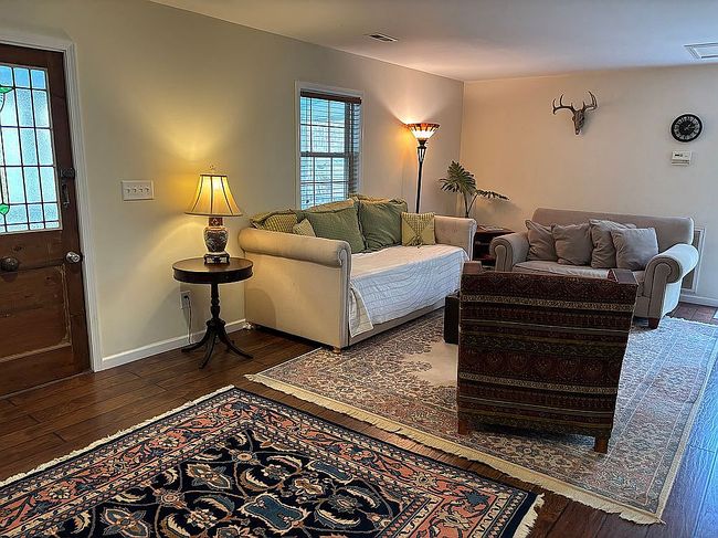 Image of 1375 Kern Carlton Rd