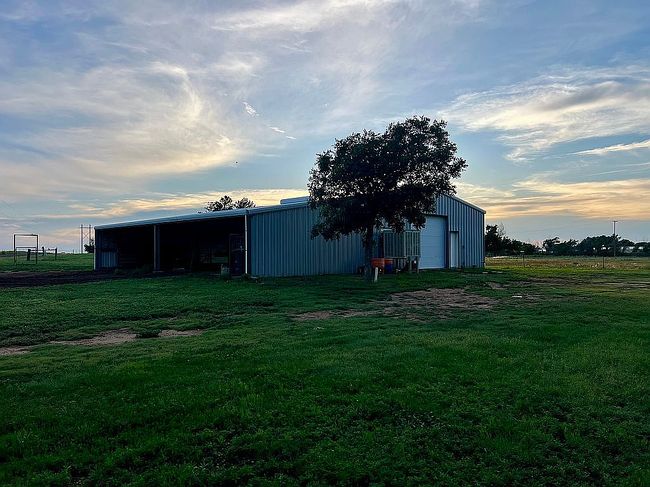 Photo of 1514 8th St, Channing, TX