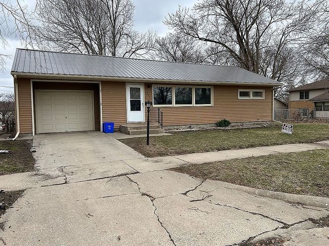 Image of 803 8th St