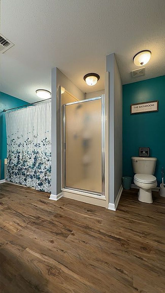 Image of 125 Blue Lake Dr