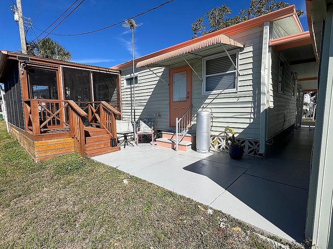 Image of 1004 52nd Avenue Ln W