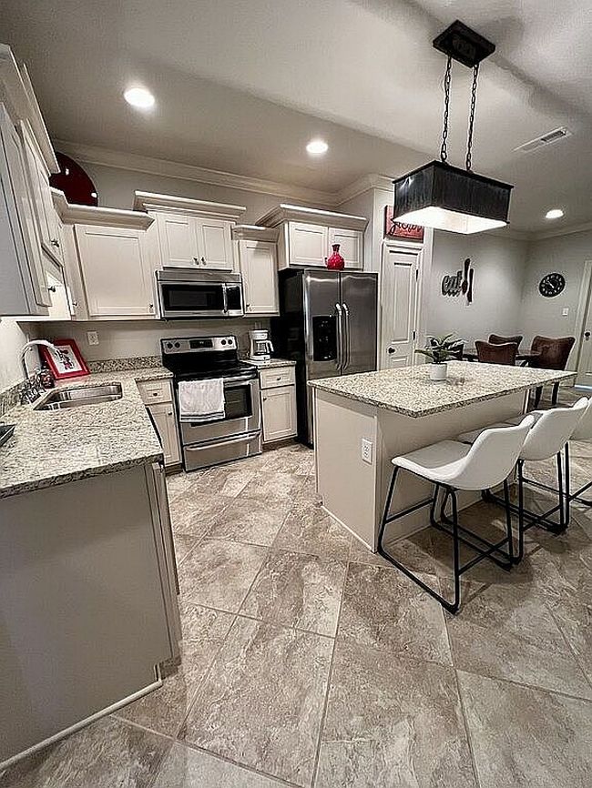 Image of 103 Farm View Dr #1005