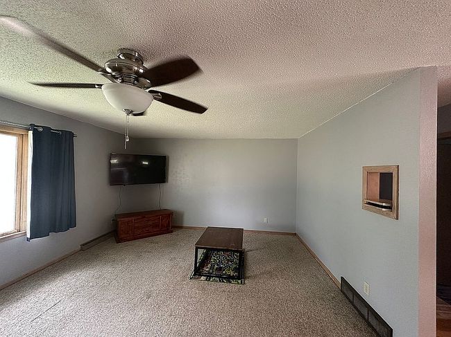 Photo of 301 Superior St, Milroy, MN