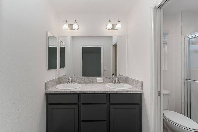 Image of 744 Barron Pl