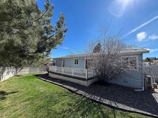 Additional photo 3 of property located at 255 Nw Golden Hills Dr Space 8