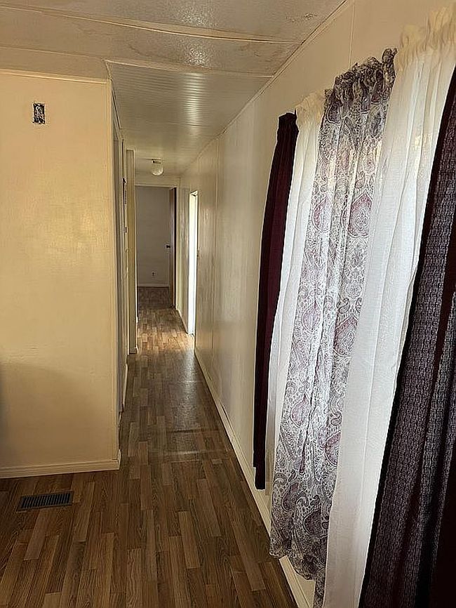 Image of 850 W Mission Blvd Trailer A43